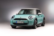 电动MINI COOPER新车型上市 售16.78万起