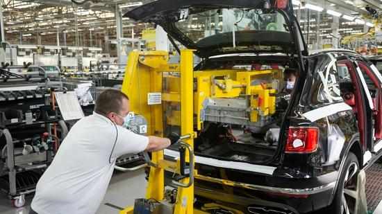 英国1月汽车产量劲增21%